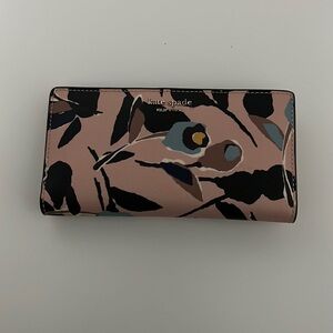 Kate spade slim bifold wallet